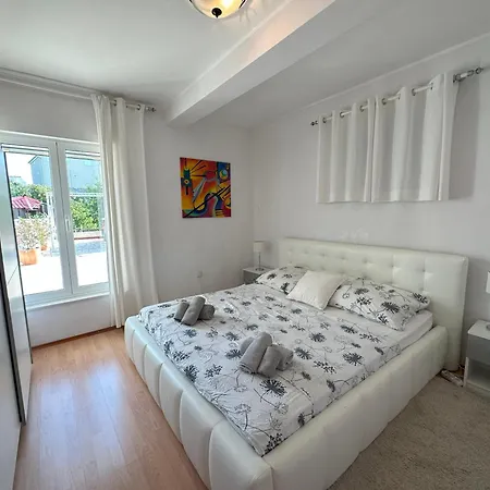Angelina Apartment