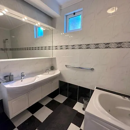 Apartment Angelina Brodarica (Sibenik-Knin)